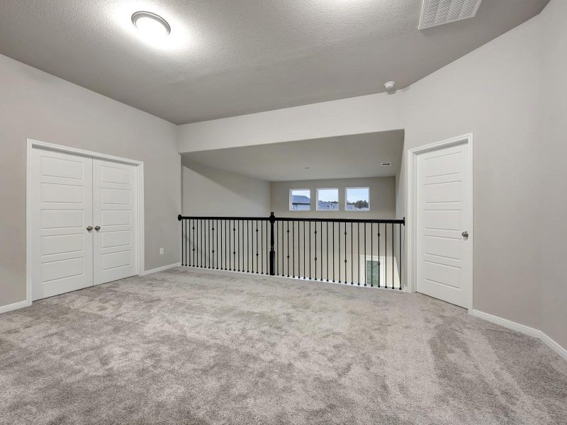 Photo is not of the actual home, but is an inspirational photo of builder’s model home and may depict options, furnishings, and/or decorator features that are not included Photo is not of the actual home, but is an inspirational photo of builder’s model home and may depict options, furnishings, and/or decorator features that are not included