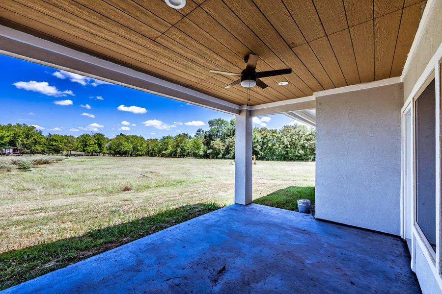 Exterior details and patio area of a home in , Huntsville (Image 3).