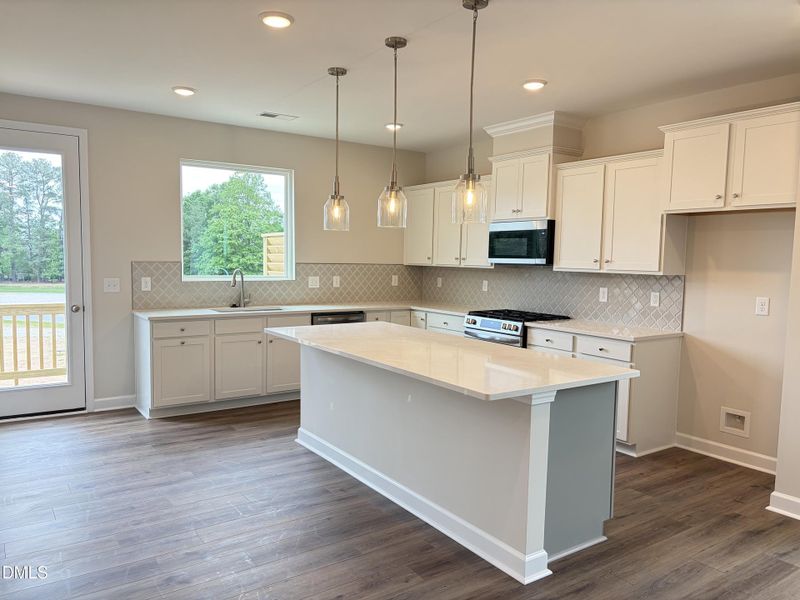 CMP008 kitchen pic