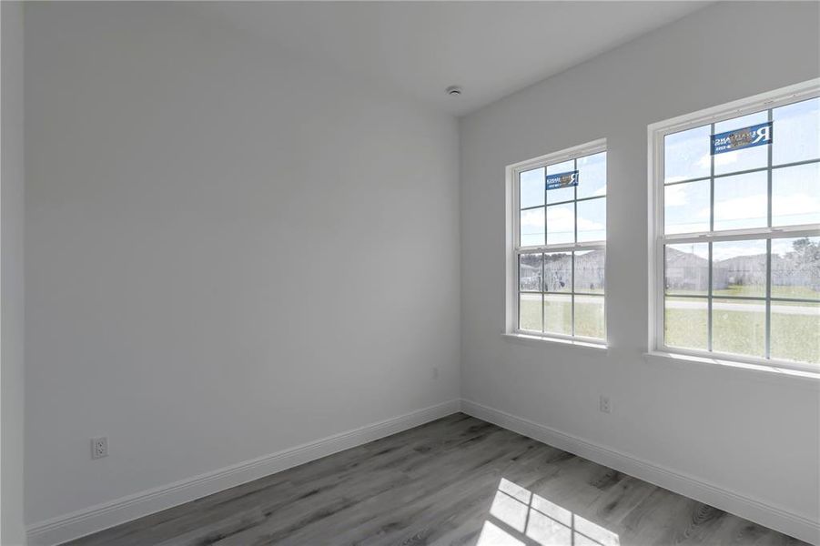 Spacious, unfurnished interior of a new home in , Ocala (Image 23).