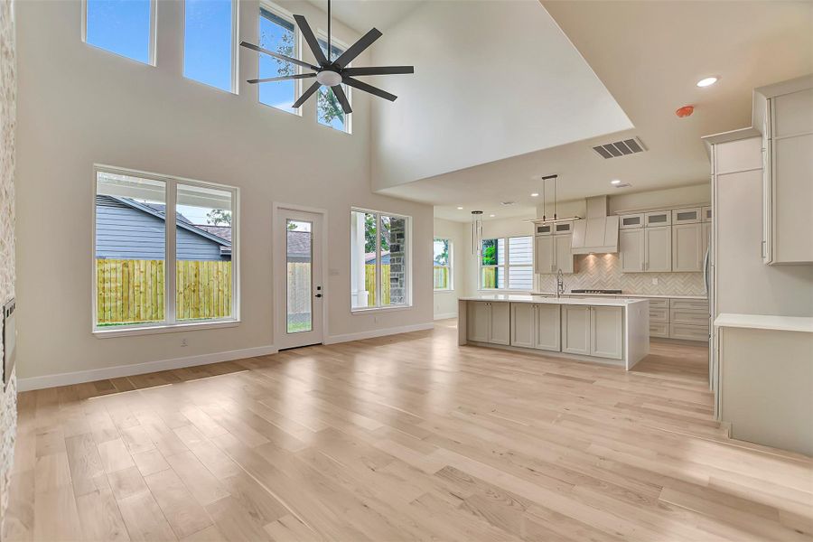 Spacious, unfurnished interior of a new home in , Houston (Image 35). Spacious, unfurnished interior of a new home in , Houston (Image 35).