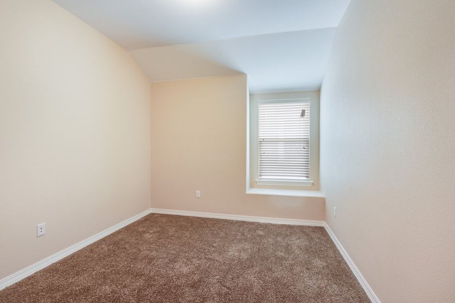Spacious, unfurnished interior of a new home in Crossland, Socorro (Image 22).