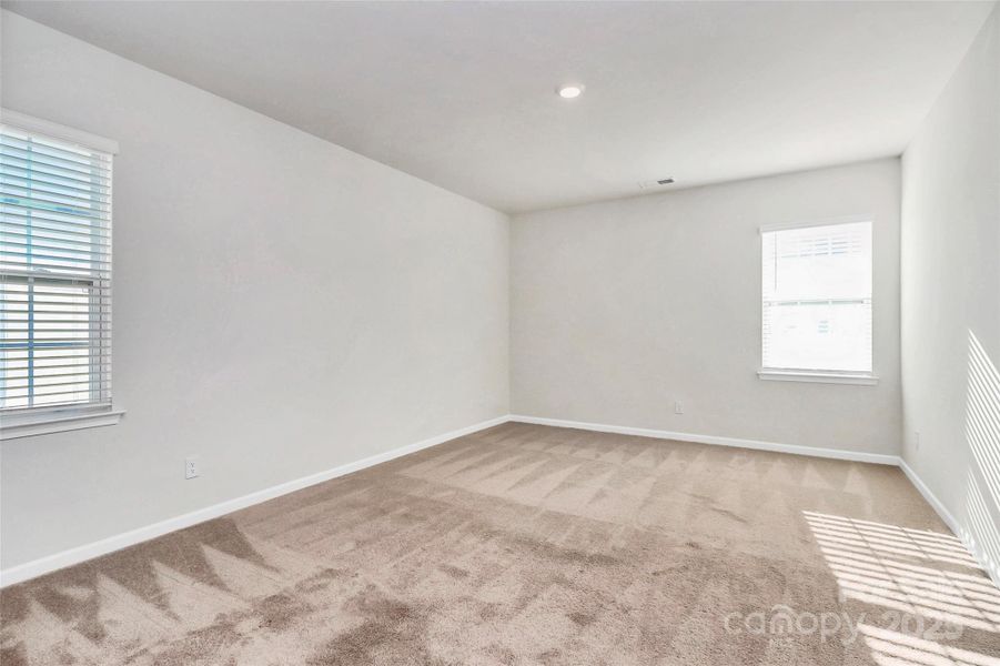 Spacious, unfurnished interior of a new home in , Gastonia (Image 26).