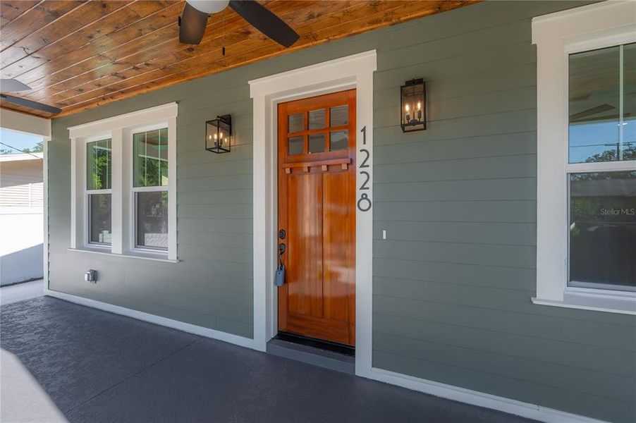 Exterior details and patio area of a home in , Tampa (Image 30).