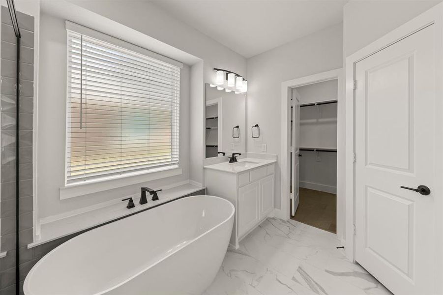 Furnished interior view inside a new home in Grayhawk Addition, Forney (Image 9). Furnished interior view inside a new home in Grayhawk Addition, Forney (Image 9).