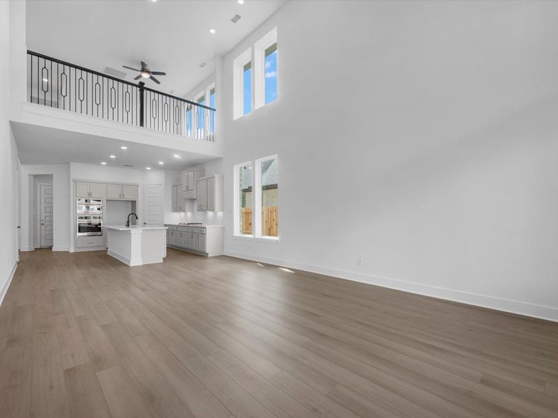 Spacious, unfurnished interior of a new home in Pecan Ridge, Fulshear (Image 14).
