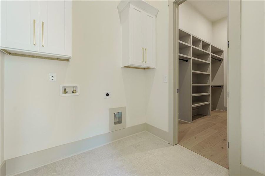 Spacious, unfurnished interior of a new home in , Commerce (Image 20).