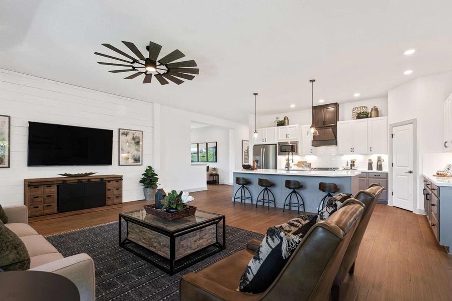 Ridgegate Model - Family Room - Kitchen (Staged)