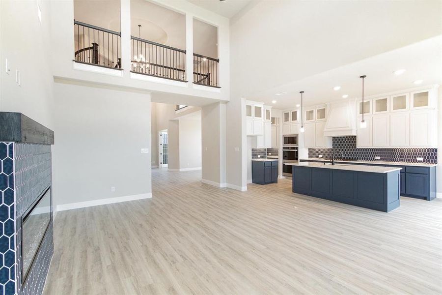 Furnished interior view inside a new home in , Prosper (Image 11).
