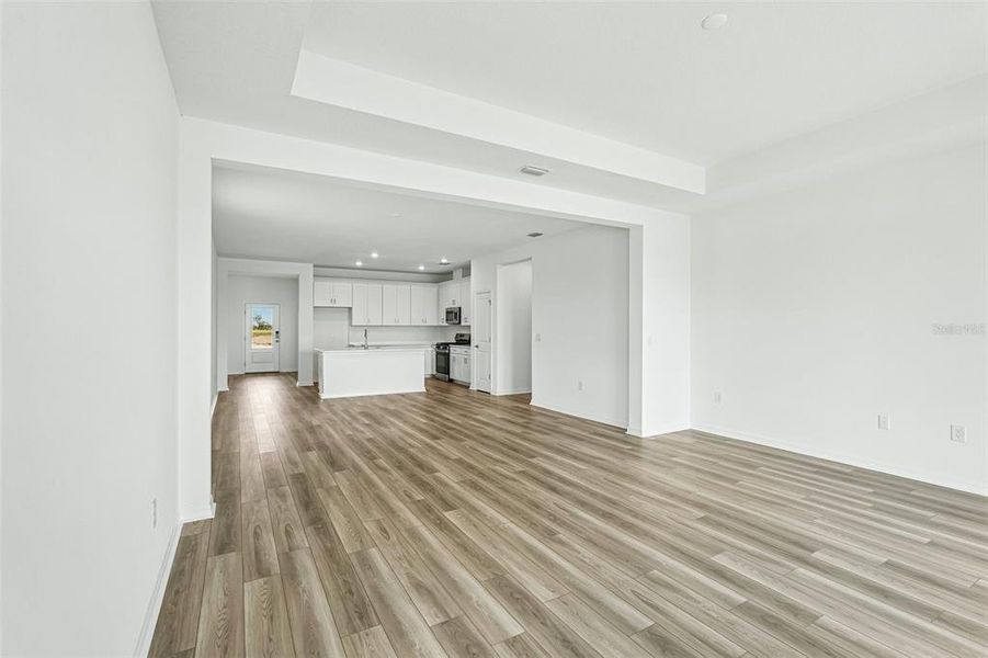 Spacious, unfurnished interior of a new home in Coasterra, Palmetto (Image 19).