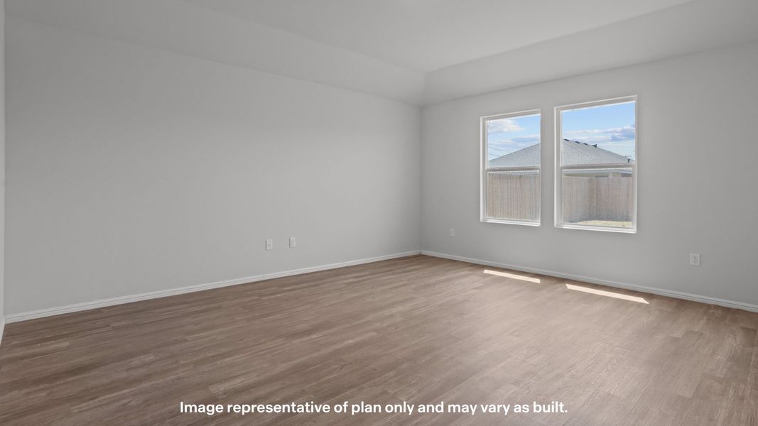 Spacious, unfurnished interior of a new home in Allen Farms, Lubbock (Image 11).