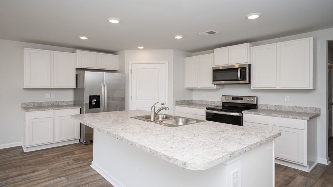 Furnished interior view inside a new home in Cottonwood Place, Tabor City (Image 9). Furnished interior view inside a new home in Cottonwood Place, Tabor City (Image 9).