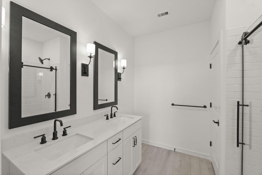 Relaxing primary bath Relaxing primary bath