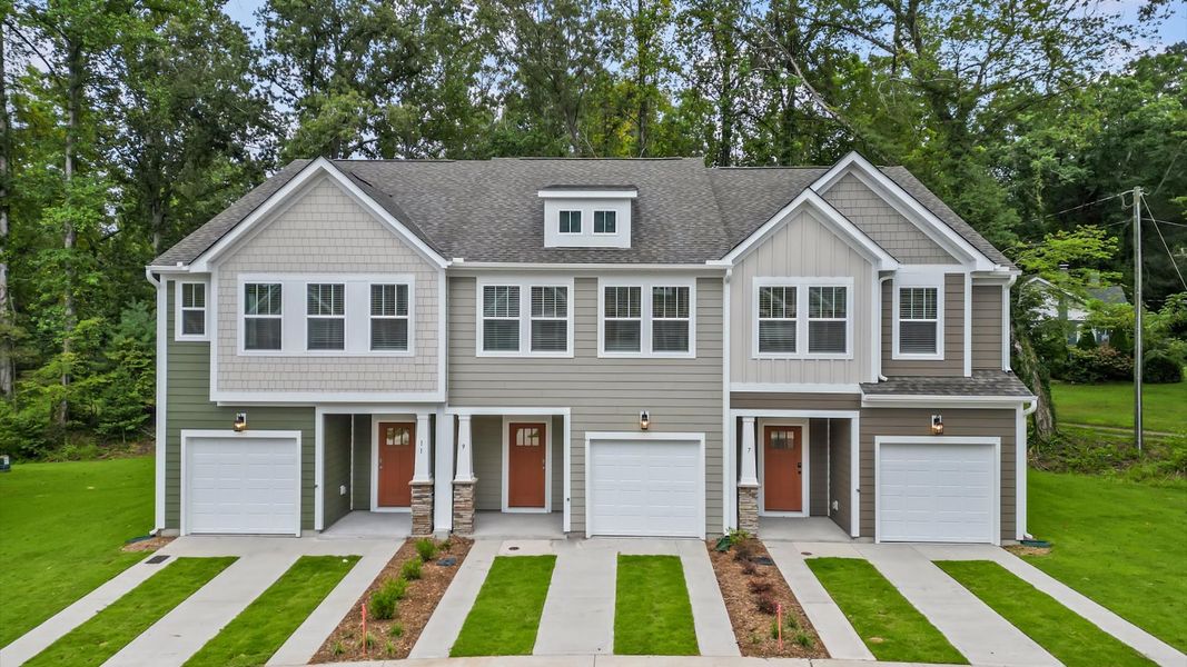 Proven curb appeal with elegant exterior lines and a warm, inviting presence Proven curb appeal with elegant exterior lines and a warm, inviting presence