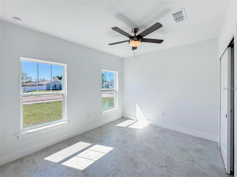 Spacious, unfurnished interior of a new home in , Port Charlotte (Image 23).