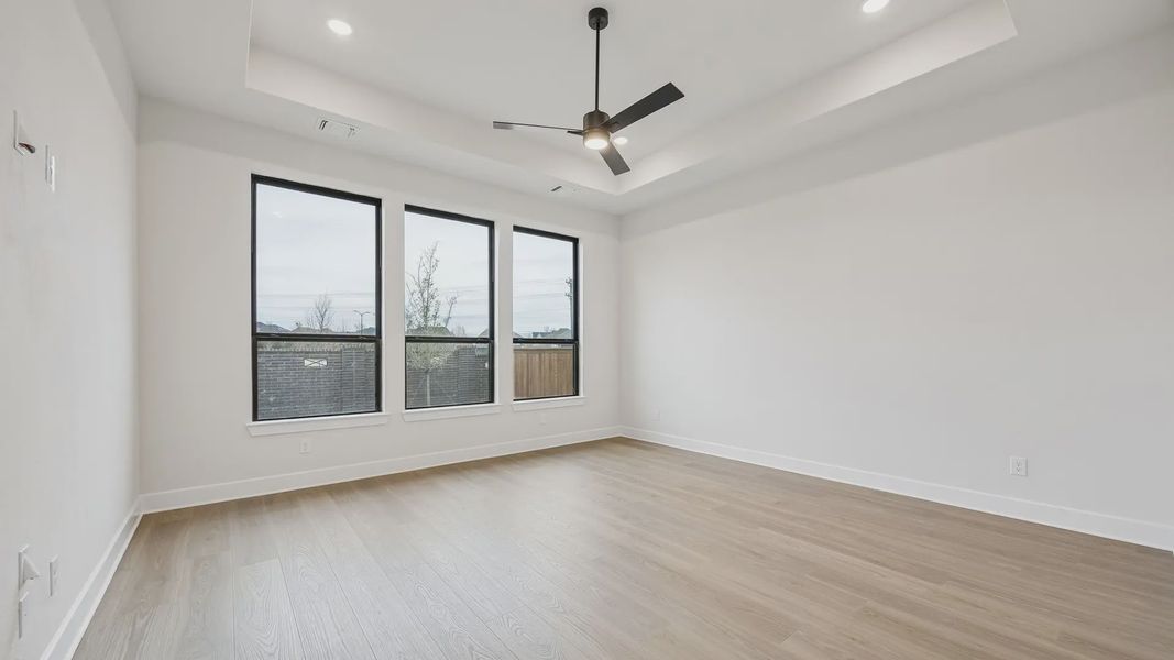 Representative unfurnished interior of a home built from the Lakewood by Chesmar Homes in Attwater 65's, Waller (Image 23).