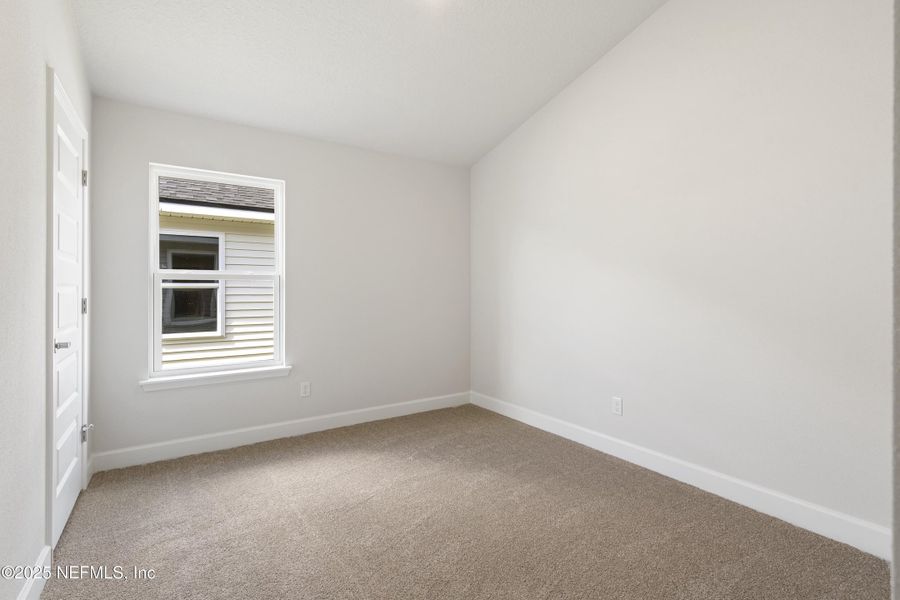 Spacious, unfurnished interior of a new home in Summerglen, Jacksonville (Image 26).