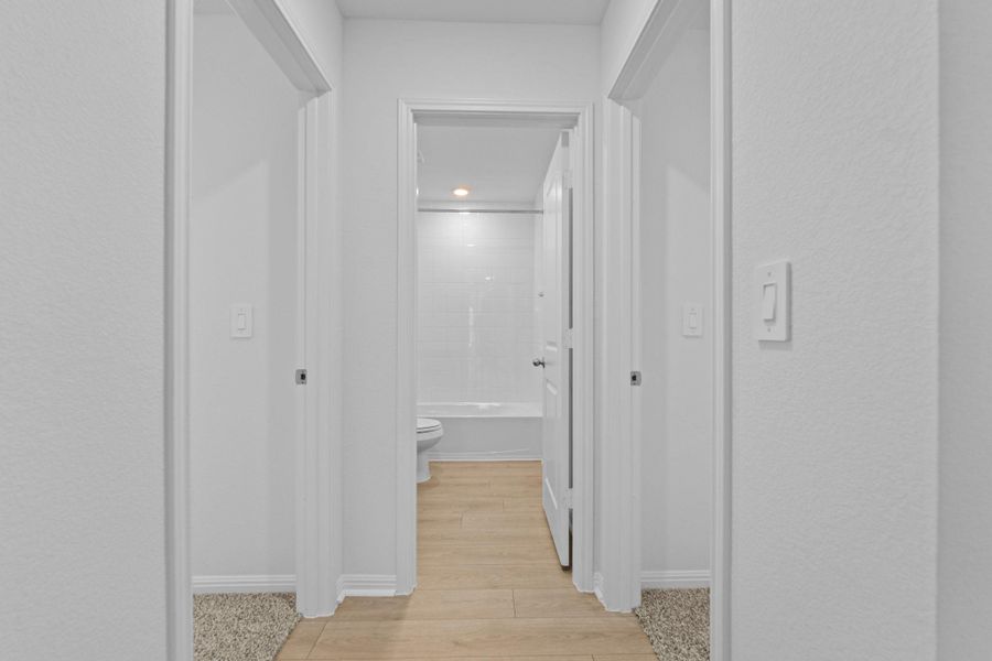 Spacious, unfurnished interior of a new home in Bar W Ranch, Leander (Image 11). Spacious, unfurnished interior of a new home in Bar W Ranch, Leander (Image 11).