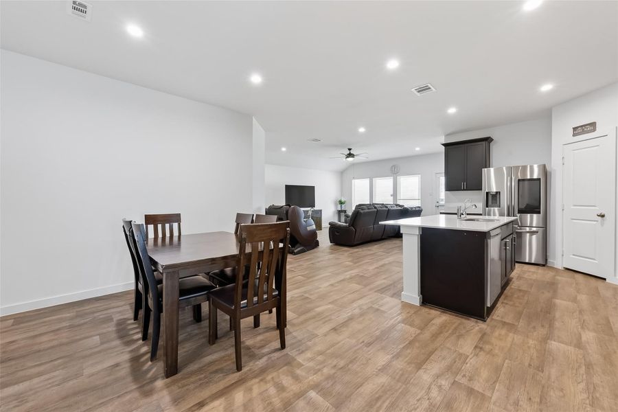 Furnished interior view inside a new home in Evergreen, Rosenberg (Image 38).