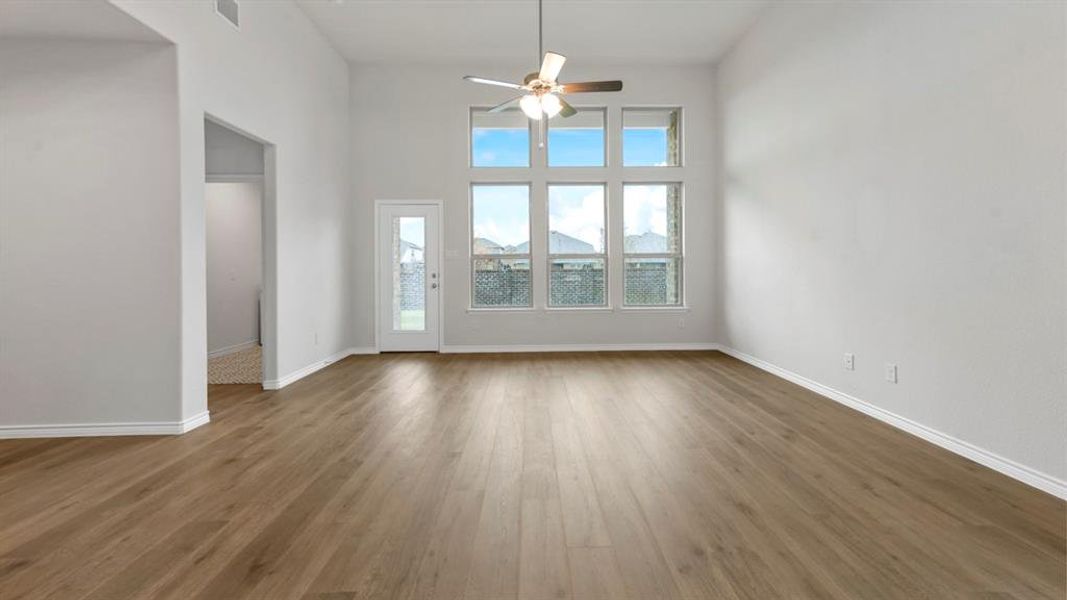 Spacious, unfurnished interior of a new home in Fireside by the Lake, Garland (Image 12). Spacious, unfurnished interior of a new home in Fireside by the Lake, Garland (Image 12).