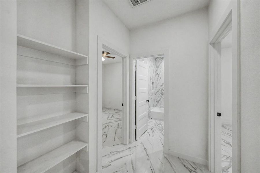 Spacious, unfurnished interior of a new home in , Fort Worth (Image 26).