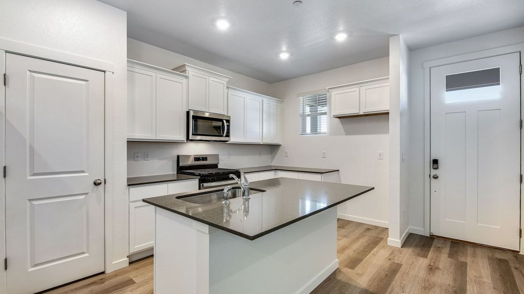 Furnished interior view inside a new home in Settlers Crossing, Commerce City (Image 6).