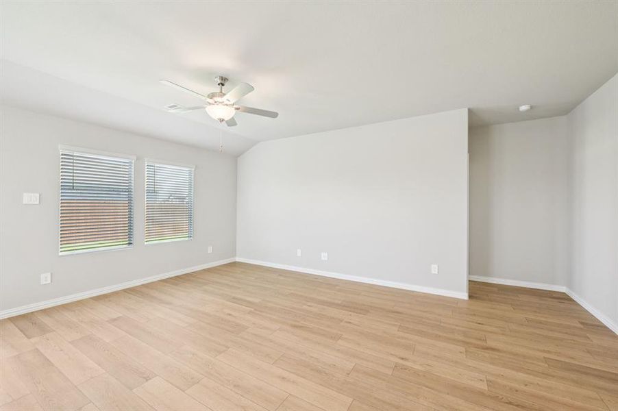 Photo is not of the actual home, but is an inspirational photo of builder’s model home and may depict options, furnishings, and/or decorator features that are not included. Photo is not of the actual home, but is an inspirational photo of builder’s model home and may depict options, furnishings, and/or decorator features that are not included.