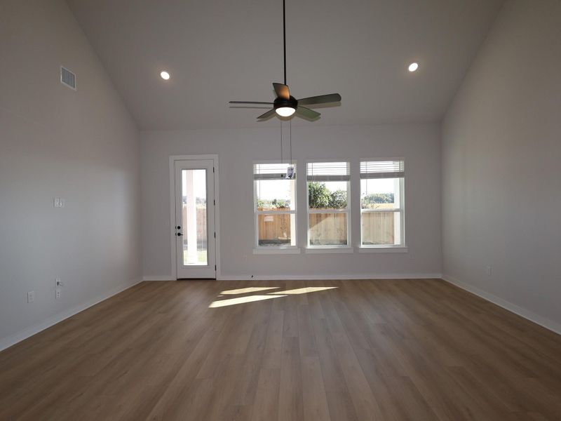 Spacious, unfurnished interior of a new home in Barksdale, Leander (Image 24). Spacious, unfurnished interior of a new home in Barksdale, Leander (Image 24).