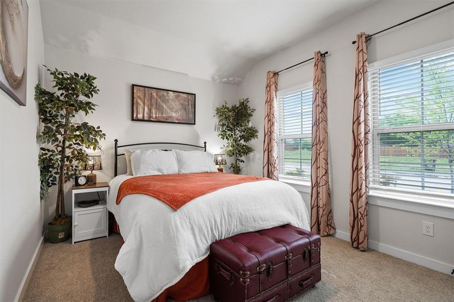 Furnished interior view inside a new home in Trail Creek, Cleburne (Image 11).