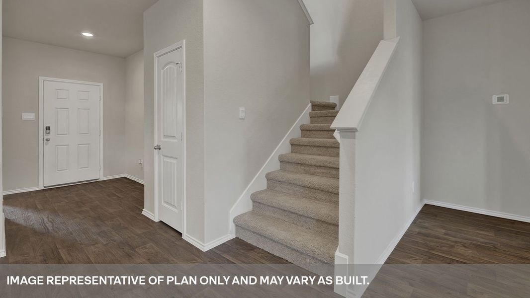 Spacious, unfurnished interior of a new home in Arroyo Ranch, Seguin (Image 16).