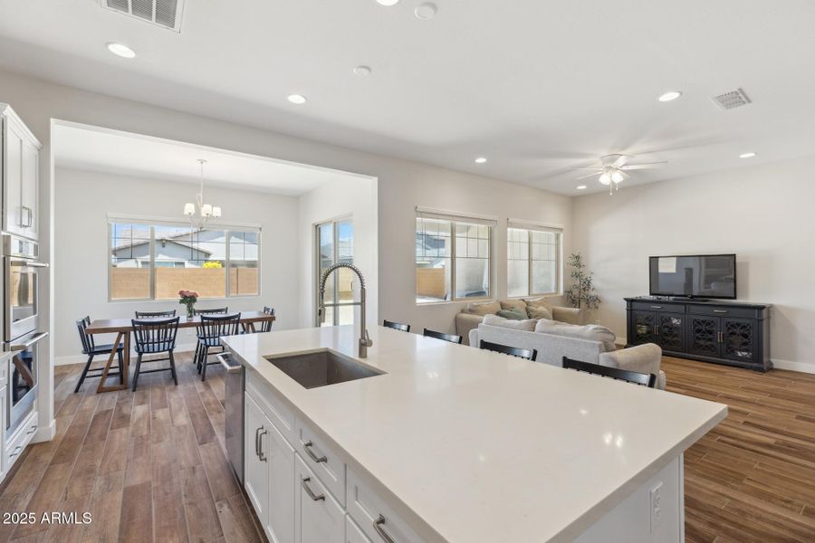 Kitchen / Dining