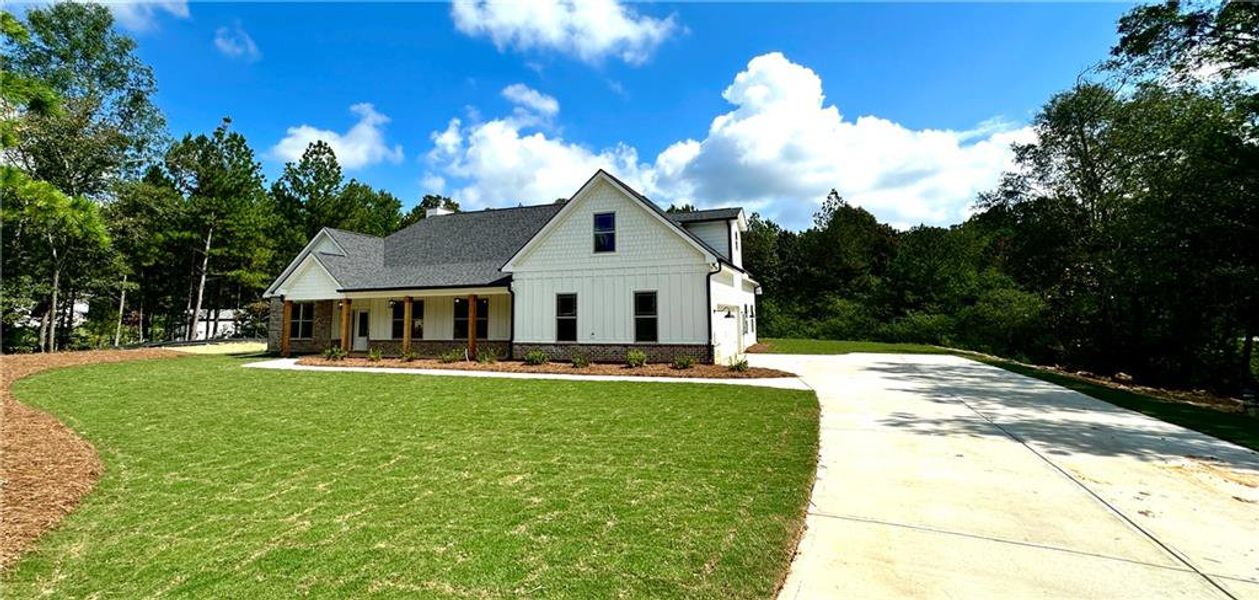 Image 43 of a home in .