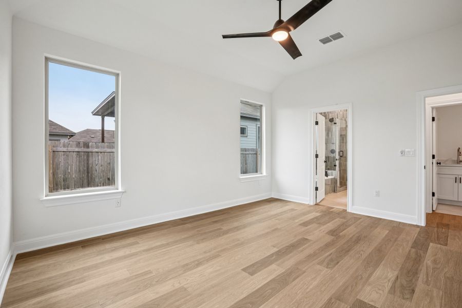 35 web or mls Treadwell Ln S2511 035