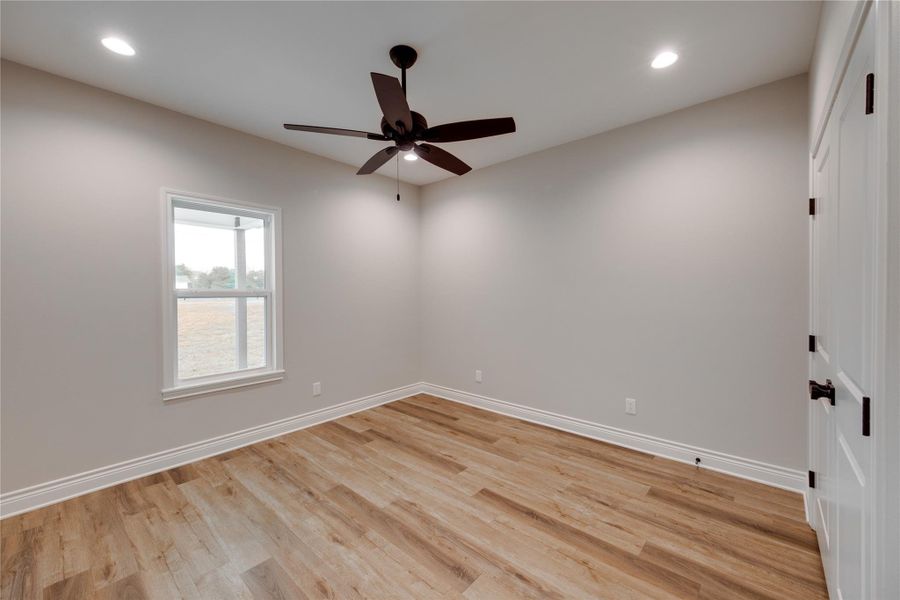 Spacious, unfurnished interior of a new home in , Grapeland (Image 21).