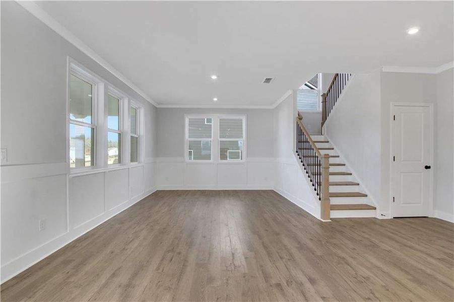 Spacious, unfurnished interior of a new home in Hillside Manor, Powder Springs (Image 20). Spacious, unfurnished interior of a new home in Hillside Manor, Powder Springs (Image 20).