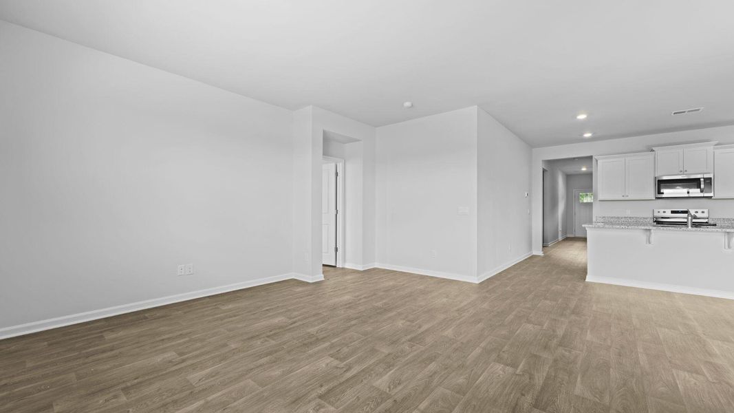 Spacious, unfurnished interior of a new home in The Ranch, Holly Hill (Image 26).