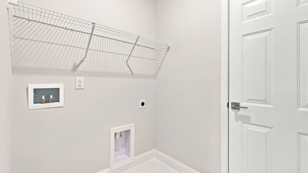 Spacious, unfurnished interior of a new home in Rutledge Estates, Woodruff (Image 34).