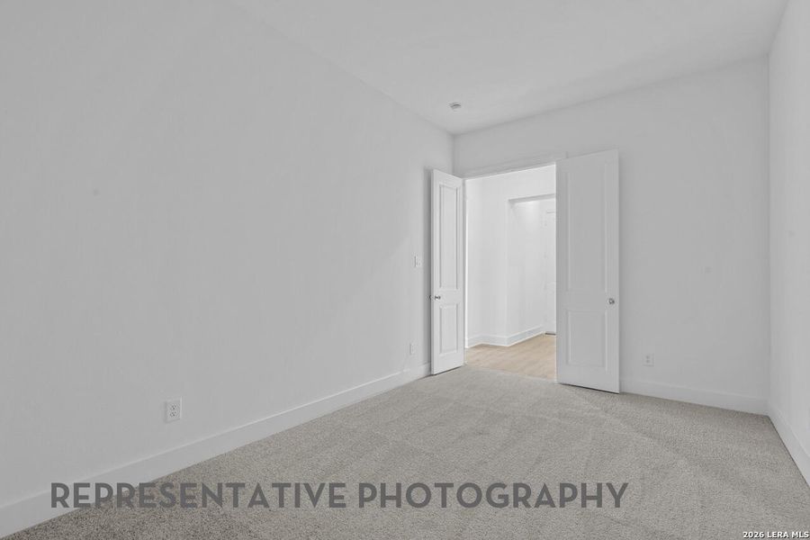 Spacious, unfurnished interior of a new home in Hallie's Cove, Schertz (Image 28).