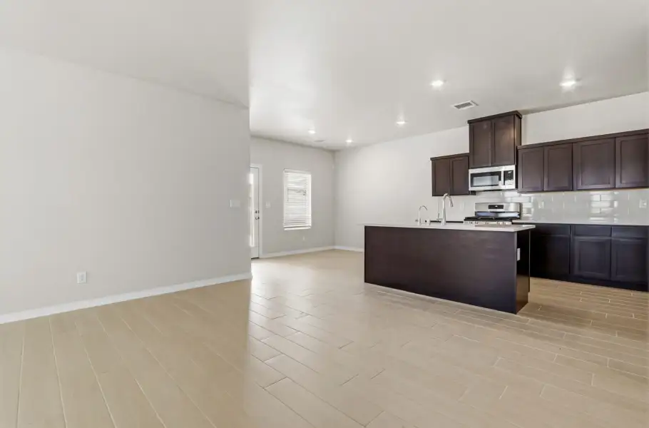 Representative furnished interior of a home built from the Poppy by View Homes in Paseo del Este, El Paso (Image 16).