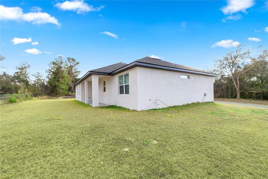 Exterior details and patio area of a home in , Ocala (Image 21). Exterior details and patio area of a home in , Ocala (Image 21).