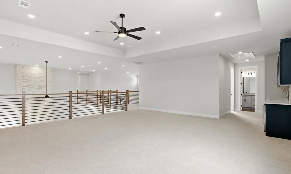 Spacious, unfurnished interior of a new home in Capitol Hill, Anna (Image 25).