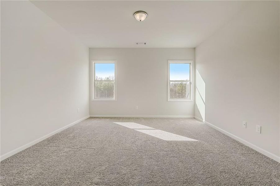 Spacious, unfurnished interior of a new home in Summerlin, Winder (Image 24).