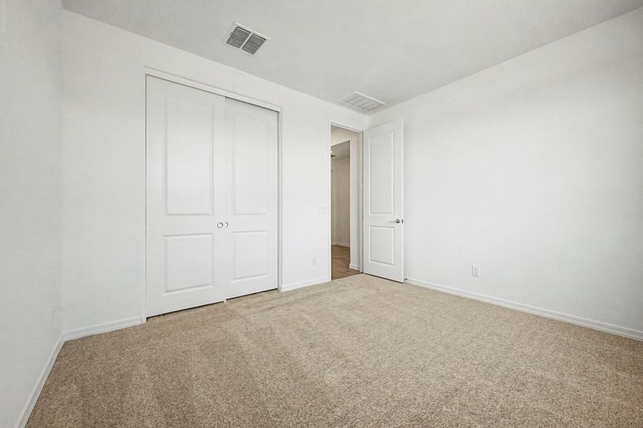 Spacious, unfurnished interior of a new home in Landmarke, San Tan Valley (Image 11). Spacious, unfurnished interior of a new home in Landmarke, San Tan Valley (Image 11).