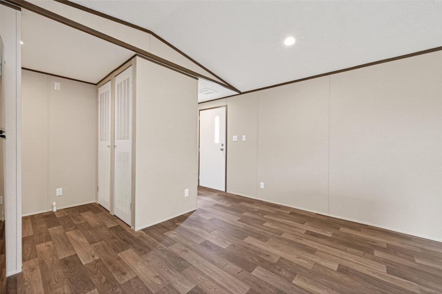 Spacious, unfurnished interior of a new home in , Cleveland (Image 25).