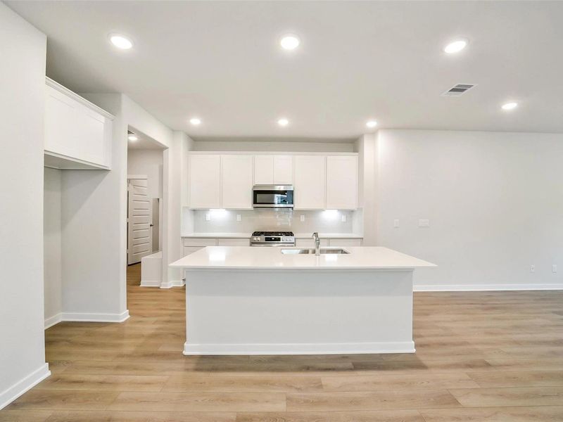 Furnished interior view inside a new home in Lakes at Black Oak, Magnolia (Image 7). Furnished interior view inside a new home in Lakes at Black Oak, Magnolia (Image 7).