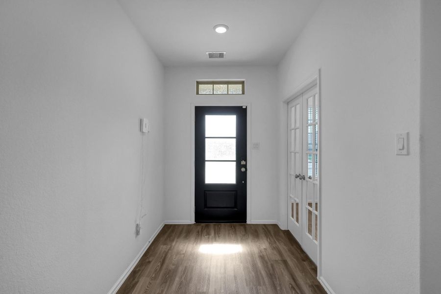 Spacious, unfurnished interior of a new home in Tavola: Wildflower II Collection, New Caney (Image 28).