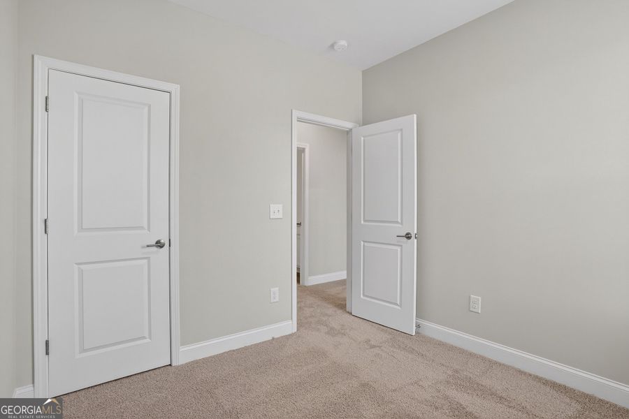 Spacious, unfurnished interior of a new home in Morning Creek Forest, Atlanta (Image 17). Spacious, unfurnished interior of a new home in Morning Creek Forest, Atlanta (Image 17).