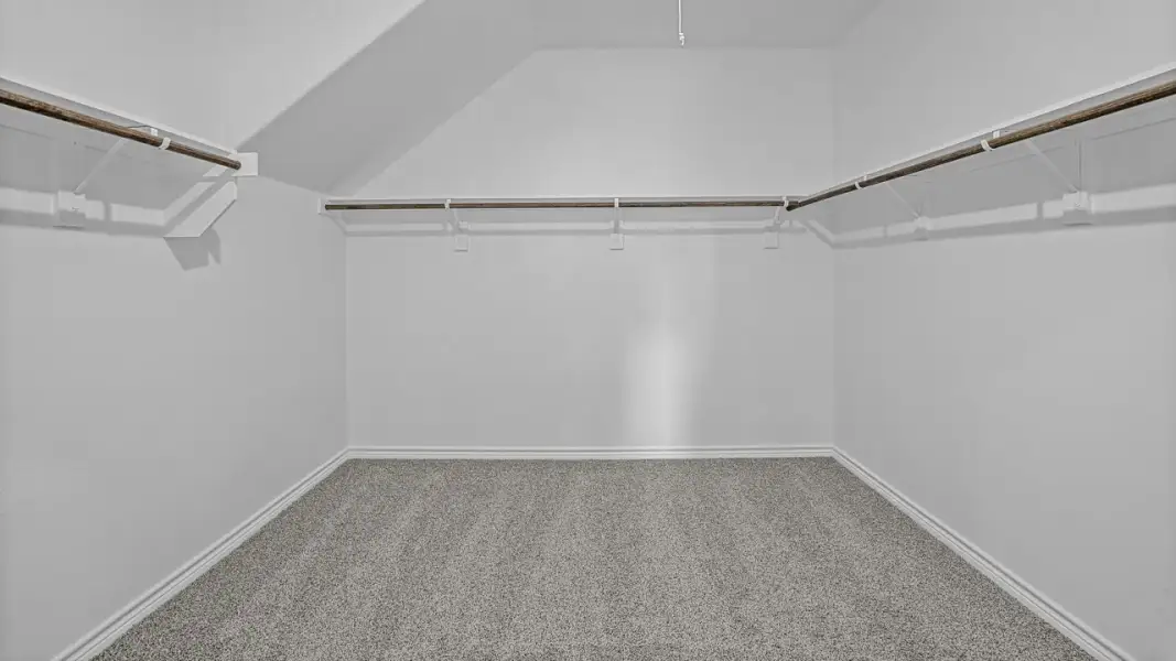 Spacious, unfurnished interior of a new home in Elevon, Lavon (Image 18).