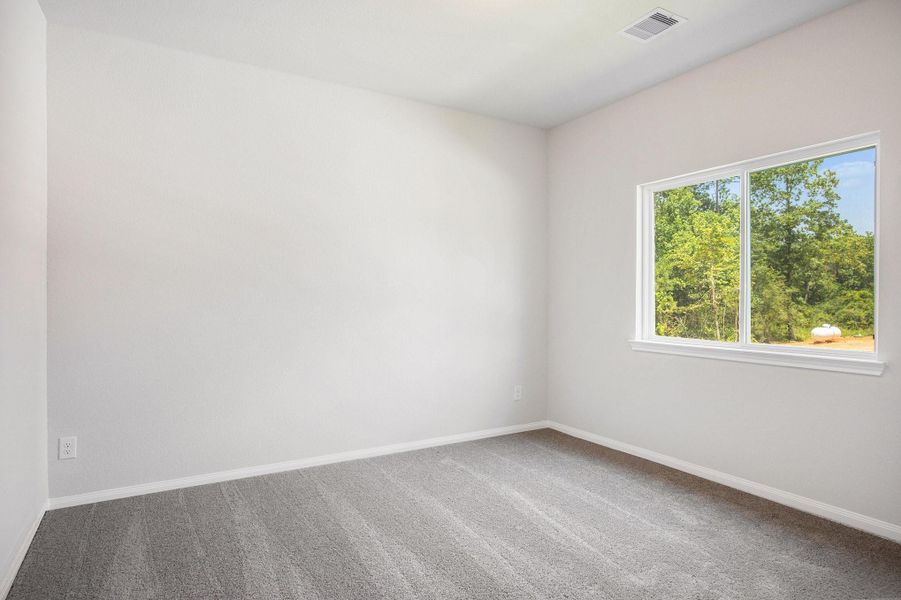 Spacious, unfurnished interior of a new home in Columbia Lakes, West Columbia (Image 22).