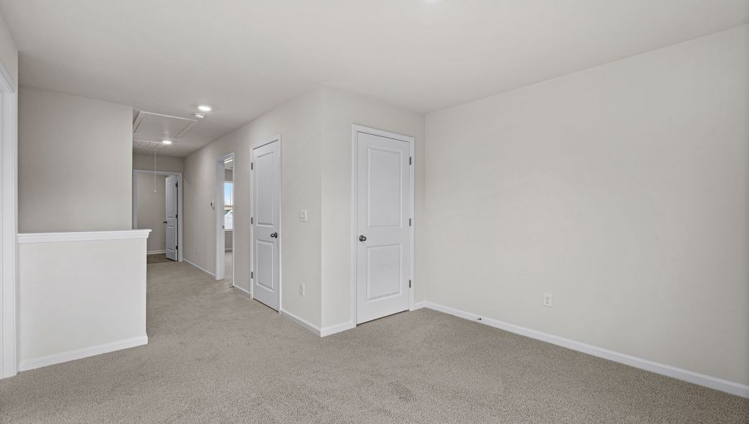 Spacious, unfurnished interior of a new home in Durbin Meadows Traditions, Fountain Inn (Image 17). Spacious, unfurnished interior of a new home in Durbin Meadows Traditions, Fountain Inn (Image 17).